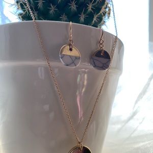 Gold/Faux Marble Earring & Necklace Set
